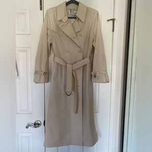 London Fog Trench Coat, size 14, below the knee,light weight,perfect for Spring